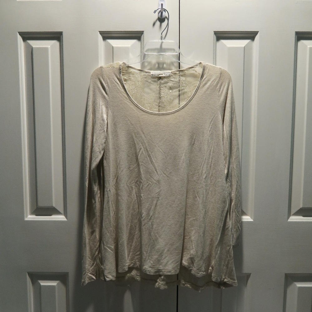 Forever 21 lace back top